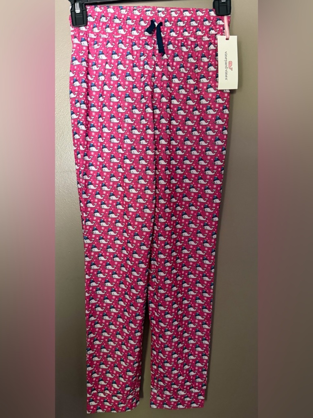 Vineyard Vines Lipstick Pink Whale Lounge Joggers